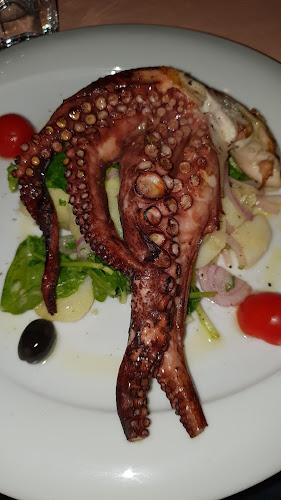 Opinii despre Family Restaurant Bonaca în Skradin - Gastronomija i ugostiteljstvo