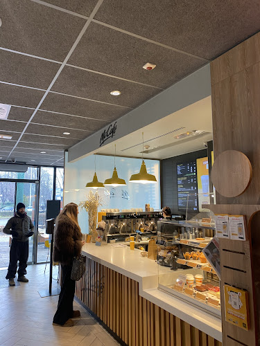 Opinii despre McDonald's Felix (Heinzelova) în Zagreb - Gastronomija i ugostiteljstvo