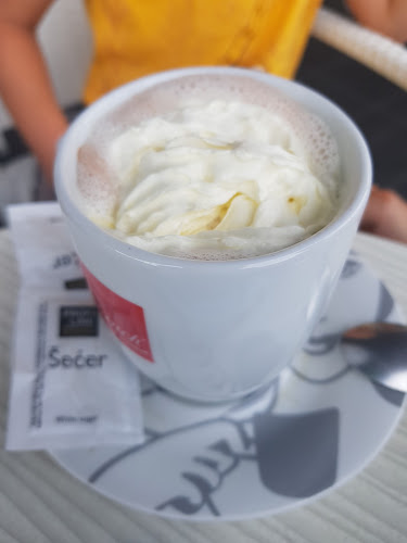 Opinii despre Caffe Bar K caffe în Vodice - Gastronomija i ugostiteljstvo