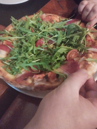 Restoran & Pizzeria Šimun - Gastronomija i ugostiteljstvo