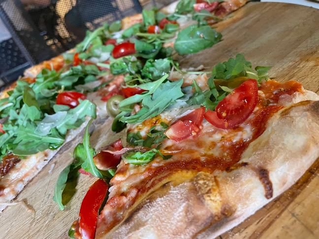 Pizzeria La Contadina - Gastronomija i ugostiteljstvo