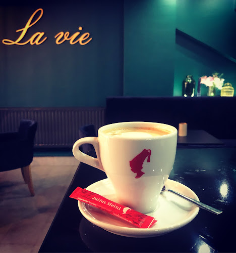 Opinii despre Caffebar La Vie în Osijek - Gastronomija i ugostiteljstvo