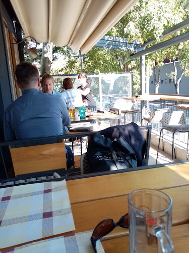 Mihanovićeva ul. 58, 51000, Rijeka