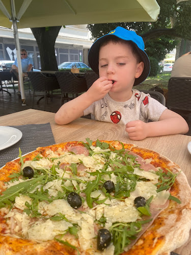 Ul. Mihovila Pavlinovića 14, 23000, Zadar