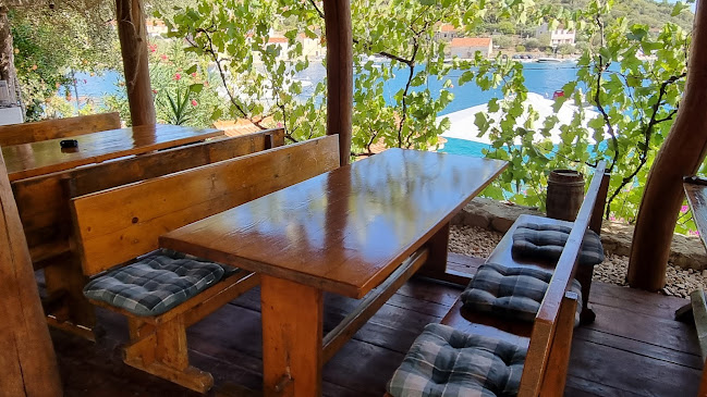 Opinii despre Trattoria Mala Rava în Zadar - Gastronomija i ugostiteljstvo