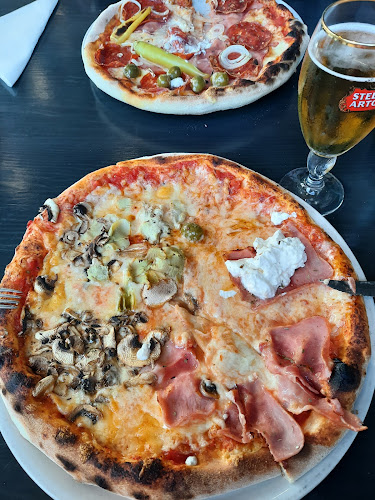 Pizzeria "Peroj"