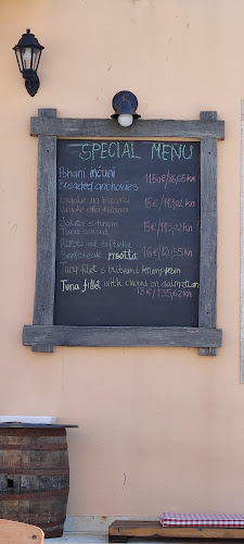 Konoba Mandrac - Gastronomija i ugostiteljstvo