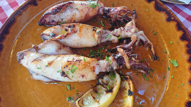 Trg Braće Radić 2, 21000, Split