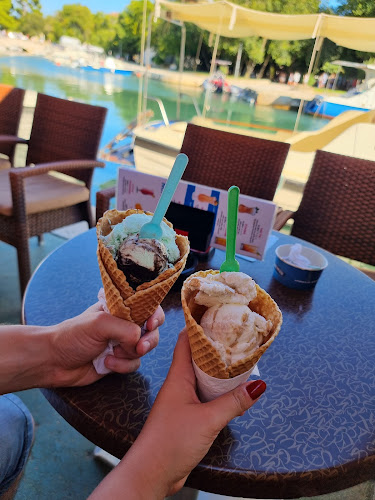 Comentarii opinii despre Caffe Bar Ćakula