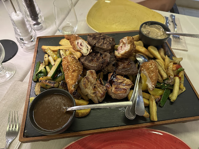 Opinii despre Restaurant & Caffe „Velum“ în Rab - Gastronomija i ugostiteljstvo