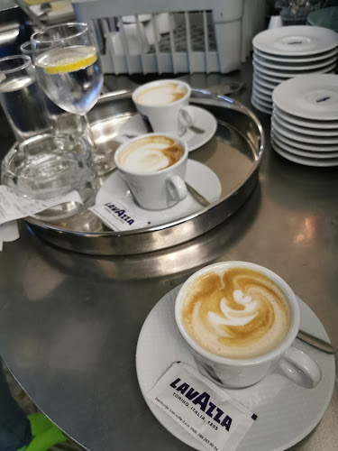 Opinii despre Caffe bar Ruža în Sveti Ivan Zelina - Gastronomija i ugostiteljstvo