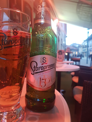 Vanilla Cocktail Bar & Lounge