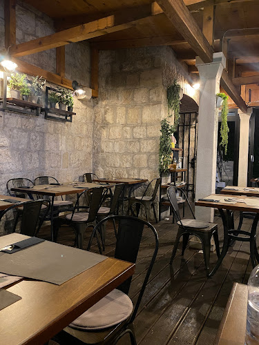 Opinii despre Pizzeria Villa Diana în Split - Gastronomija i ugostiteljstvo