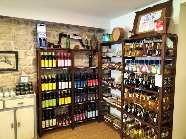 Ul. Stjepana Radića 3-1, 23250, Pag