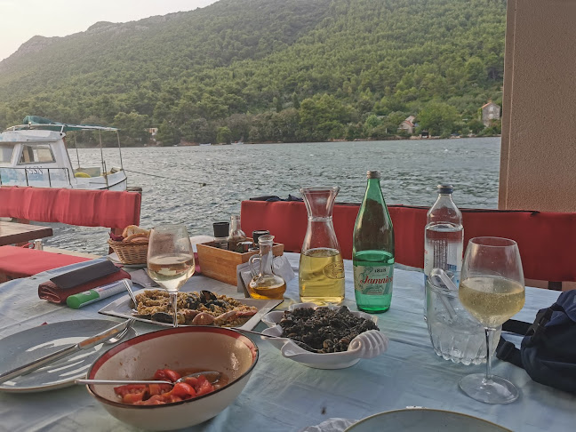 Konoba Mandrač - Gastronomija i ugostiteljstvo