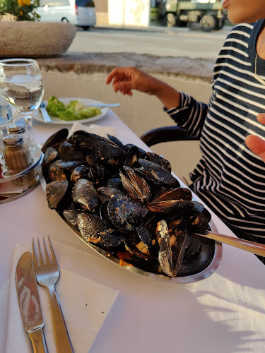 D8 15, 23244, Starigrad