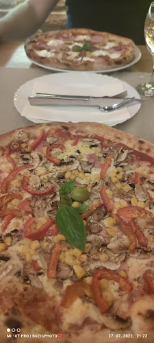 Kalnička ul. 28, 40318, Dekanovec (040 310 555) i Frankopanska 9, 40315, Mursko Središće (040, 550 047