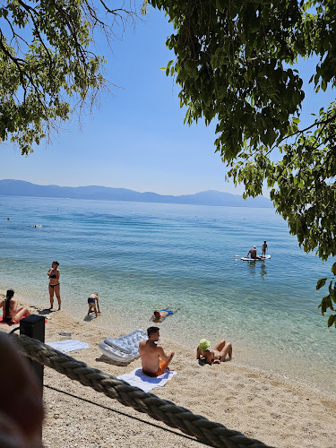 21330, Gradac