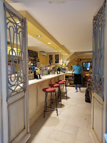 Segutra - Gastronomija i ugostiteljstvo