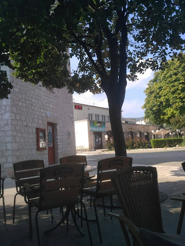 Opinii despre Colibri în Novi Vinodolski - Gastronomija i ugostiteljstvo