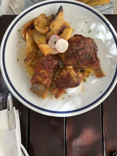 Bronzin - Gastronomija i ugostiteljstvo