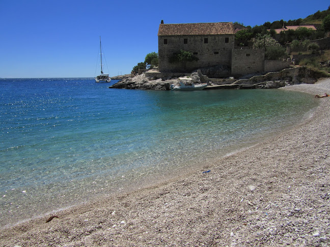 uvala, dubovica 10, 21450, Hvar