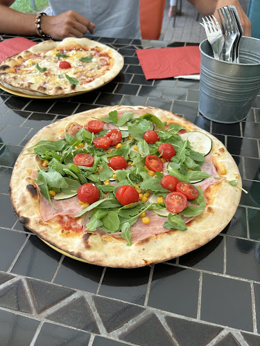 Isto Duksa - Bundek - Gastronomija i ugostiteljstvo