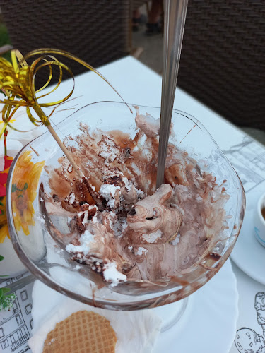 Opinii despre Caffe Bar Palma în Rovinj - Gastronomija i ugostiteljstvo