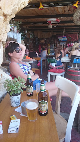 Pajol bar Pecine - Gastronomija i ugostiteljstvo