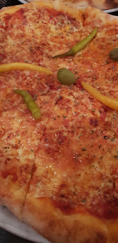 Pizzeria Napoli Lekenik - Gastronomija i ugostiteljstvo