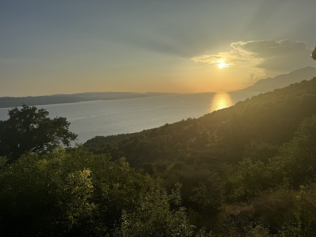 Svetog Jurja, 21322, Brela