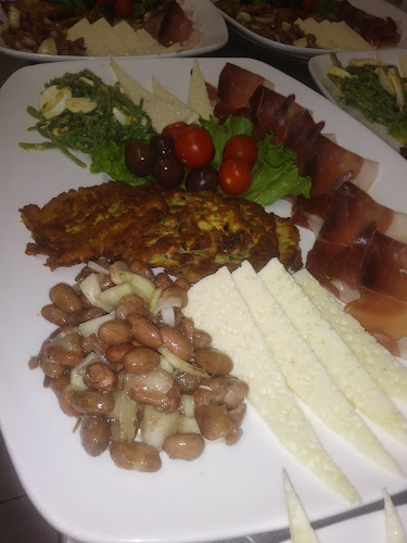 Baćo - Gastronomija i ugostiteljstvo