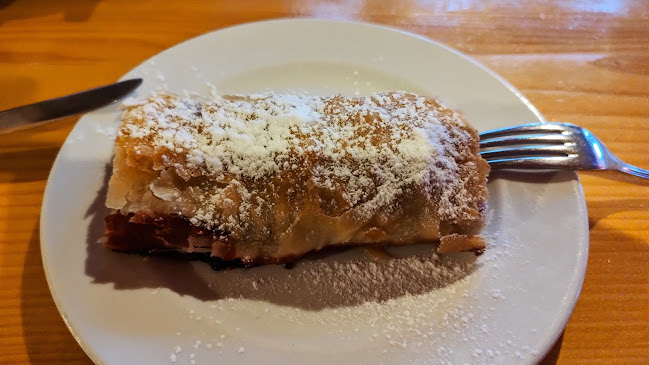 Opinii despre Restoran Grofica în Sljeme - Gastronomija i ugostiteljstvo