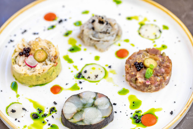 Dr. Mate Miličića 8, 21450, Hvar