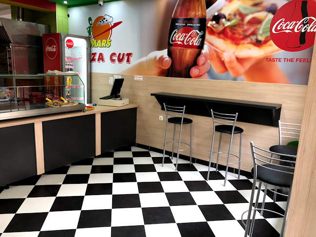 Pizza cut Mars - Gastronomija i ugostiteljstvo