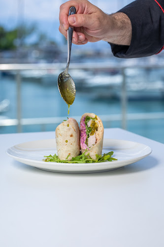 Opinii despre Restoran Admiral în Novi Vinodolski - Gastronomija i ugostiteljstvo