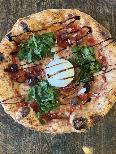 Pizzeria Burra - Gastronomija i ugostiteljstvo