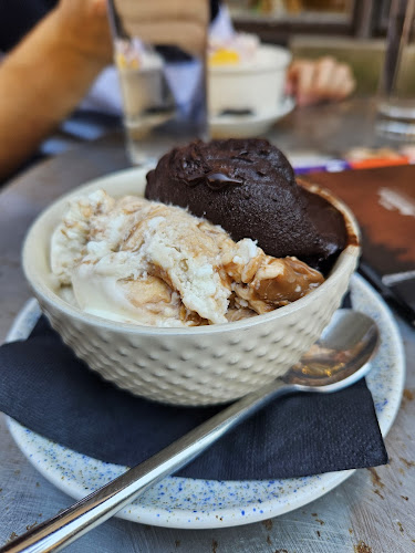 Slastičarnica "Chocolat 041"