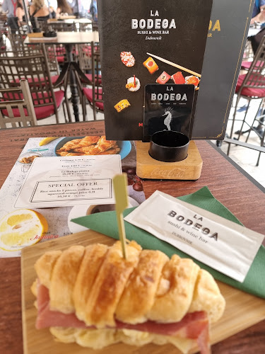 Comentarii opinii despre La Bodega Dubrovnik sushi & burger bar