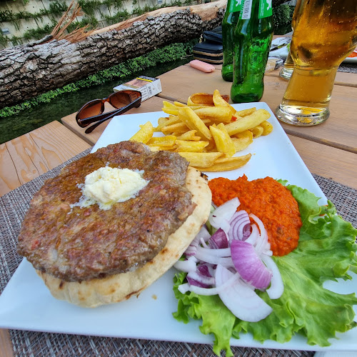 Ul. kralja Petra Krešimira IV 18, 21251, Žrnovnica