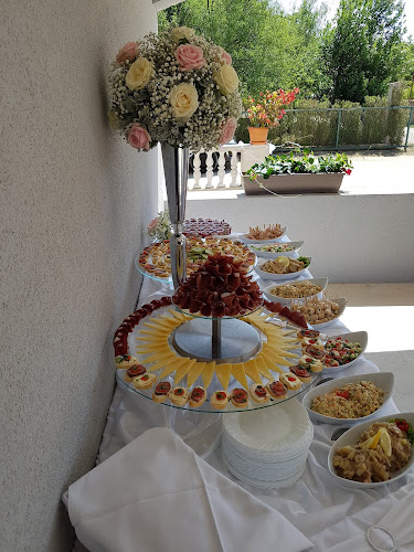 "ZARA" catering