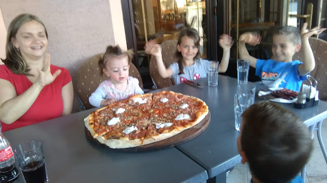 Pizzeria "Shark" - Gastronomija i ugostiteljstvo