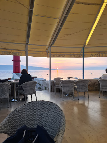 Ul. Lungo mare Svetog Mikule 21, 51557, Cres