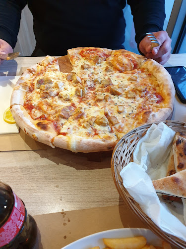 Opinii despre Dribbling Food & Caffe în Ivanić-Grad - Gastronomija i ugostiteljstvo