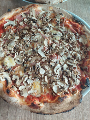 Napoli - Gastronomija i ugostiteljstvo