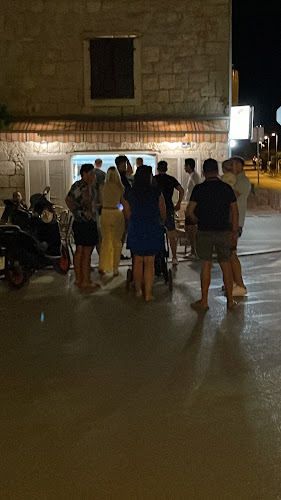 Kamberovo šetalište 1, 21216, Kaštel Stari