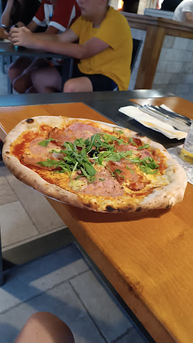 Opinii despre Konoba Okruk (Bistro Renata) în Okrug Gornji - Gastronomija i ugostiteljstvo