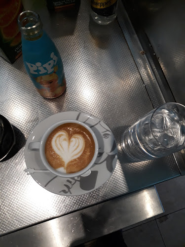 Opinii despre Caffe Bar Cetina în Obrovac Sinjski - Gastronomija i ugostiteljstvo