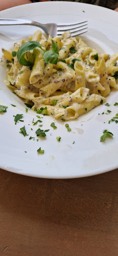 Restoran Momento - Gastronomija i ugostiteljstvo