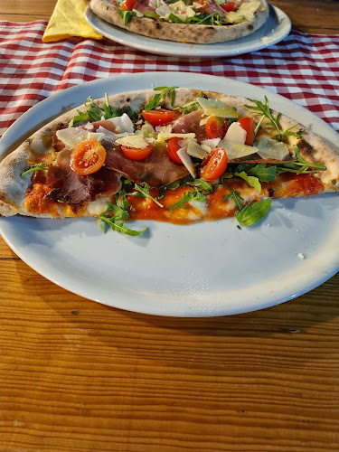 Pizzeria Beštek
